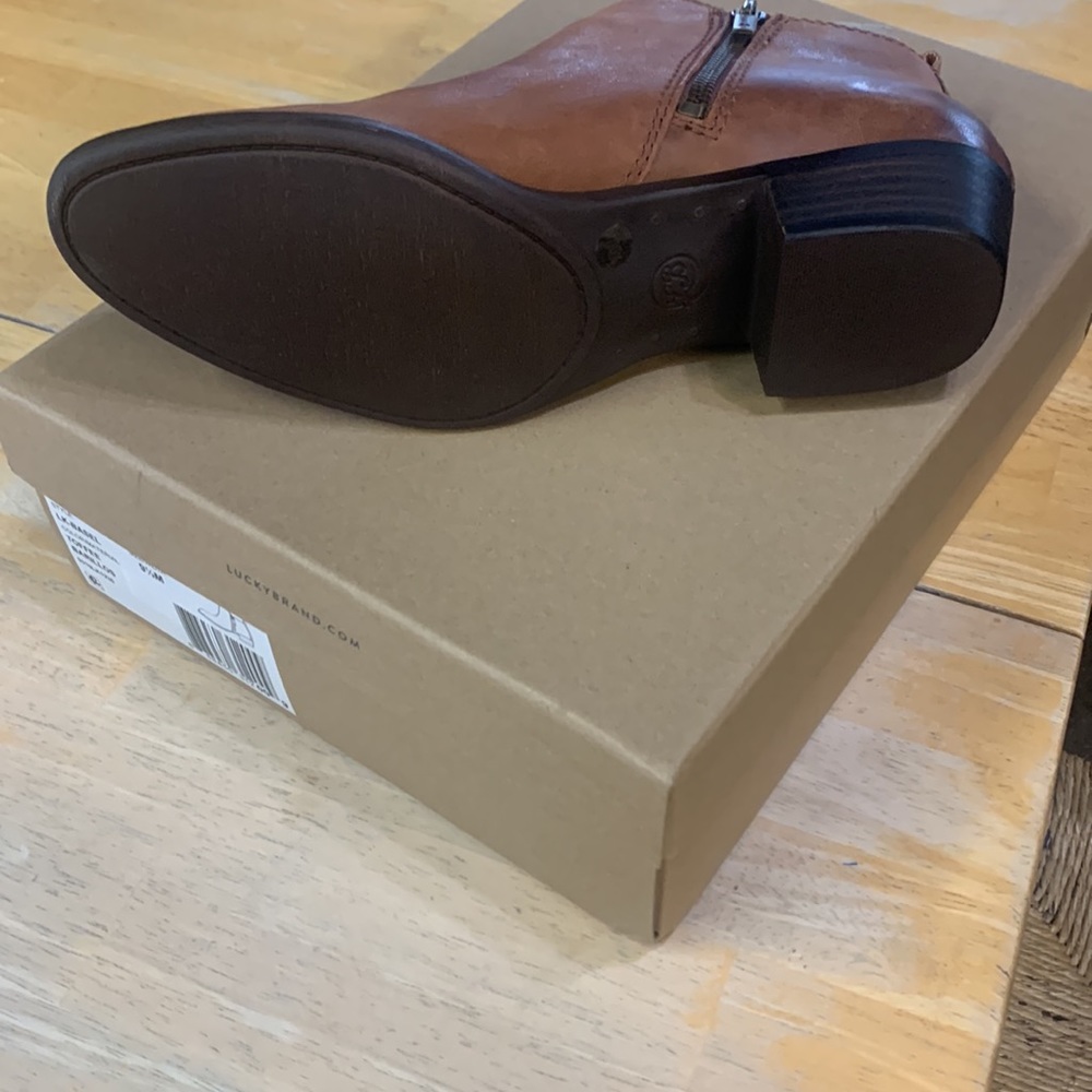 Lucky Brand Booties NIB - Picture 2 of 4